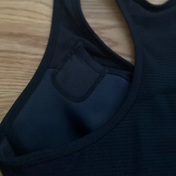 Nike NWOT Dri-Fit High Impact Support Racerback Tank (M) - Picture 5 of 14